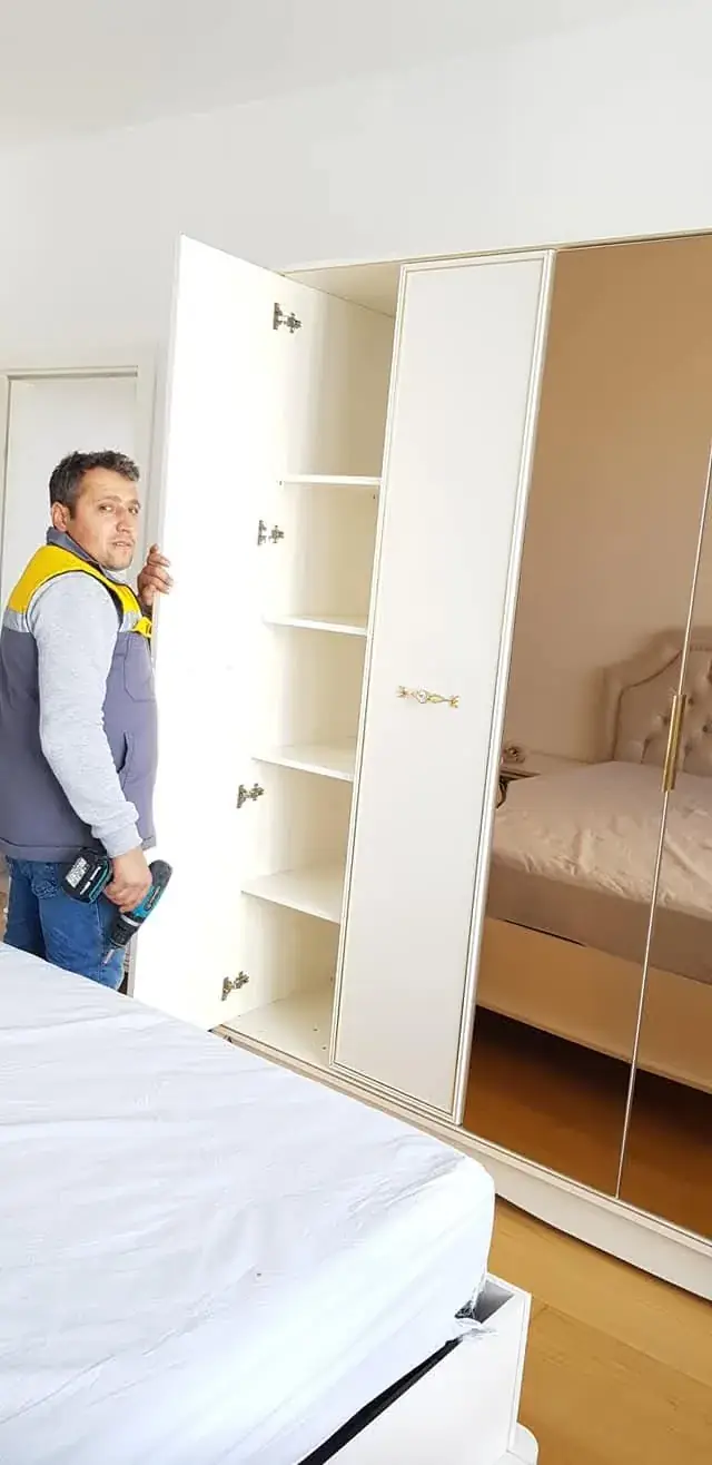 Elbise dolabı montajı